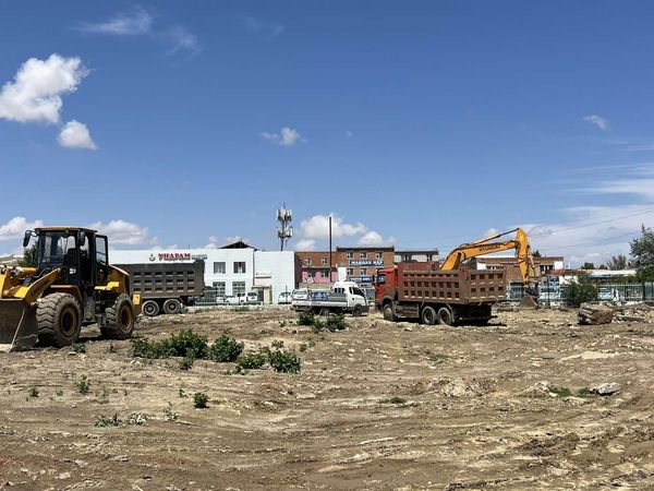 640 суудалтай Хүмүүнлэг 3-р сургуулийн барилга