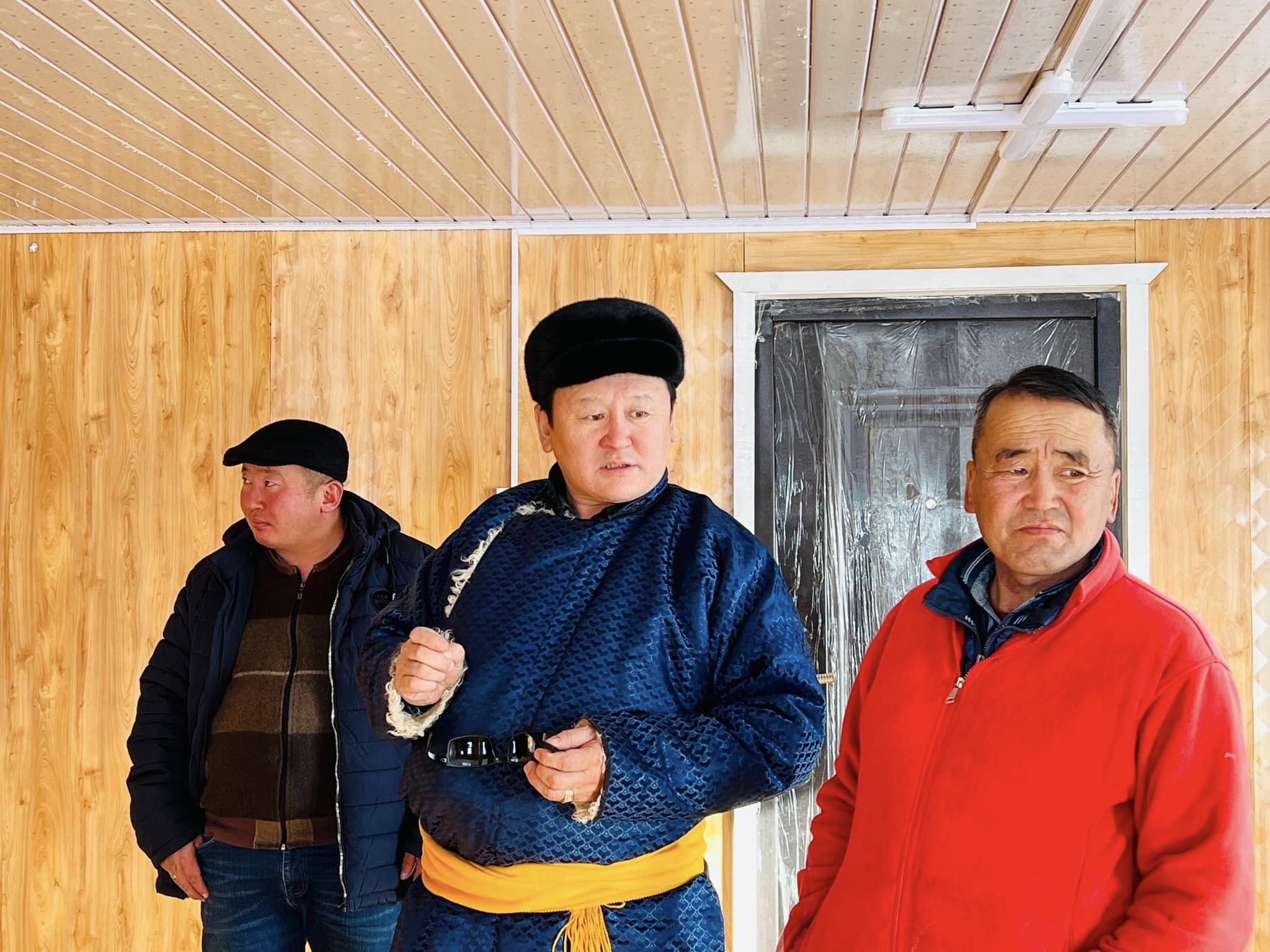 ХӨВСГӨЛ АЙМГИЙН ЗАСАГ ДАРГААР АХЛУУЛСАН АЖЛЫН ХЭСЭГ ЦЭЦЭРЛЭГ СУМАНД АЖИЛЛАЖ БАЙНА