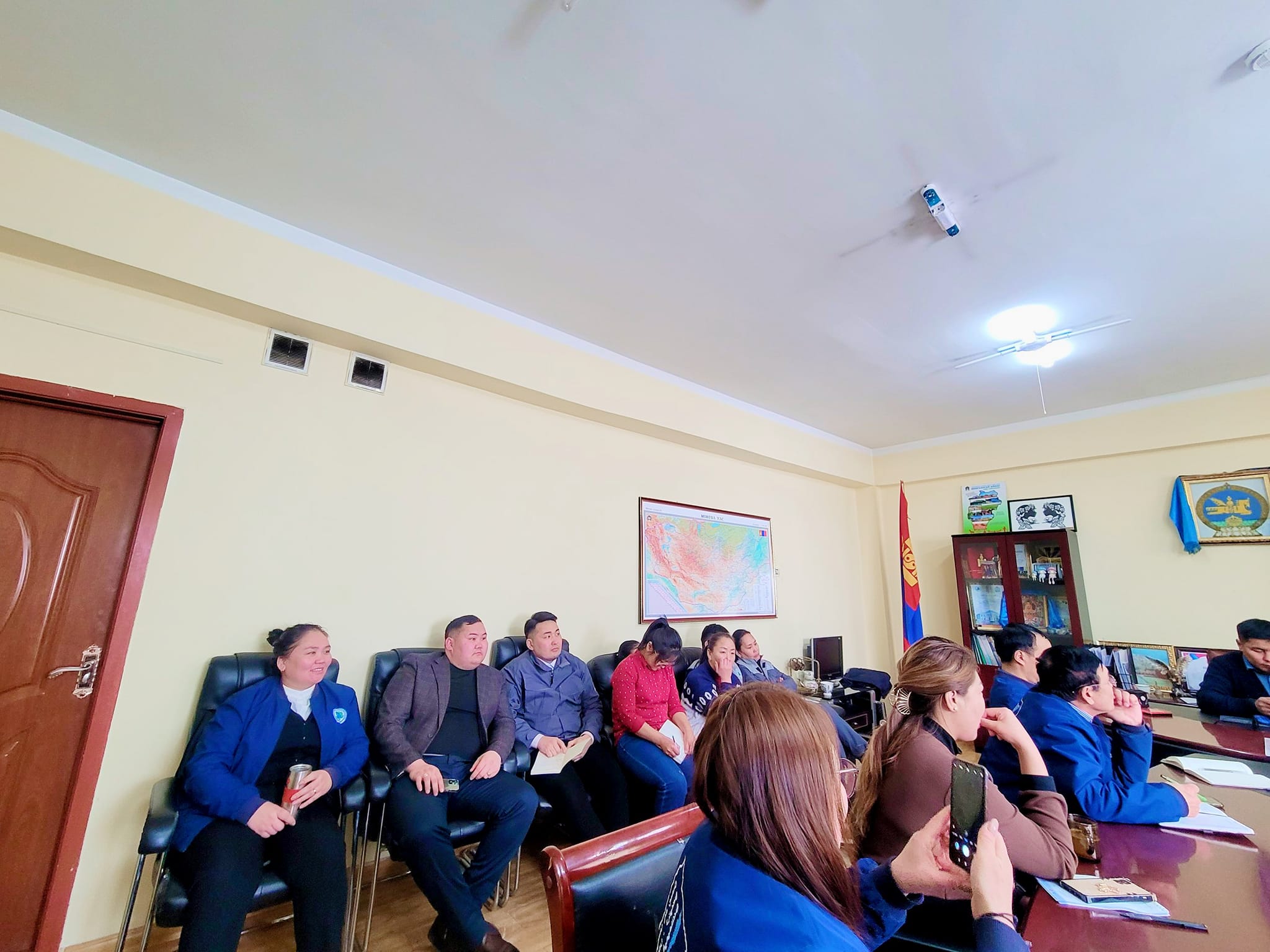 Төрийн албан хаагчийн ёс зүйн тухай хууль, түүний хэрэглээ, төрийн албан хаагчийн гүйцэтгэлийн төлөвлөгөөг боловсруулах, үнэлэх талаарх сургалт