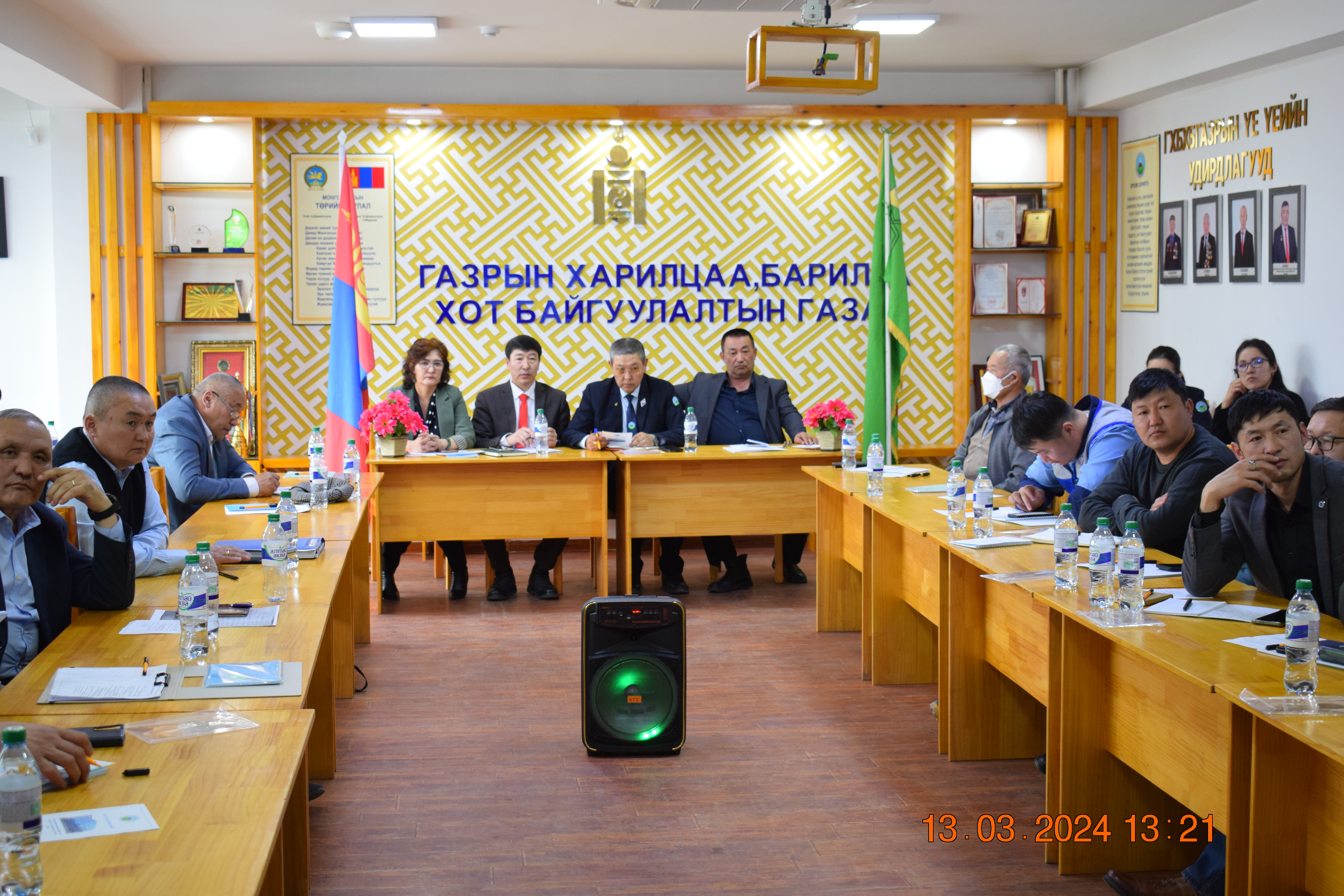 “Барилгын салбарын бүтээн байгуулалт, хариуцлага, хууль эрх зүйн орчин хангуулах” сургалт зөвлөгөөн зохион байгууллаа.