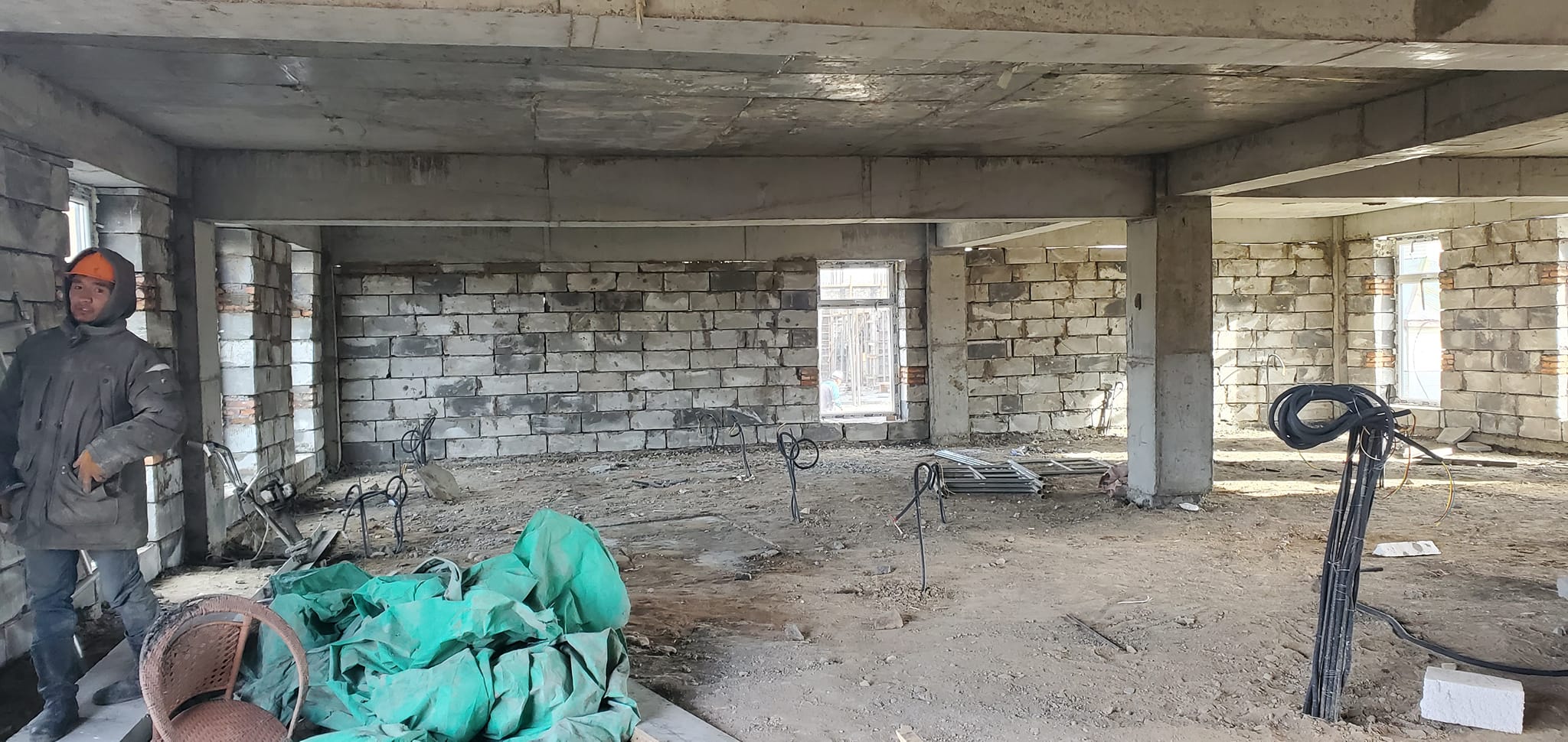 Хөвсгөл аймгийн Төмөрбулаг сумын төвд баригдаж байгаа 160 хүүхдийн дотуур байрны барилга, спорт заалны барилга