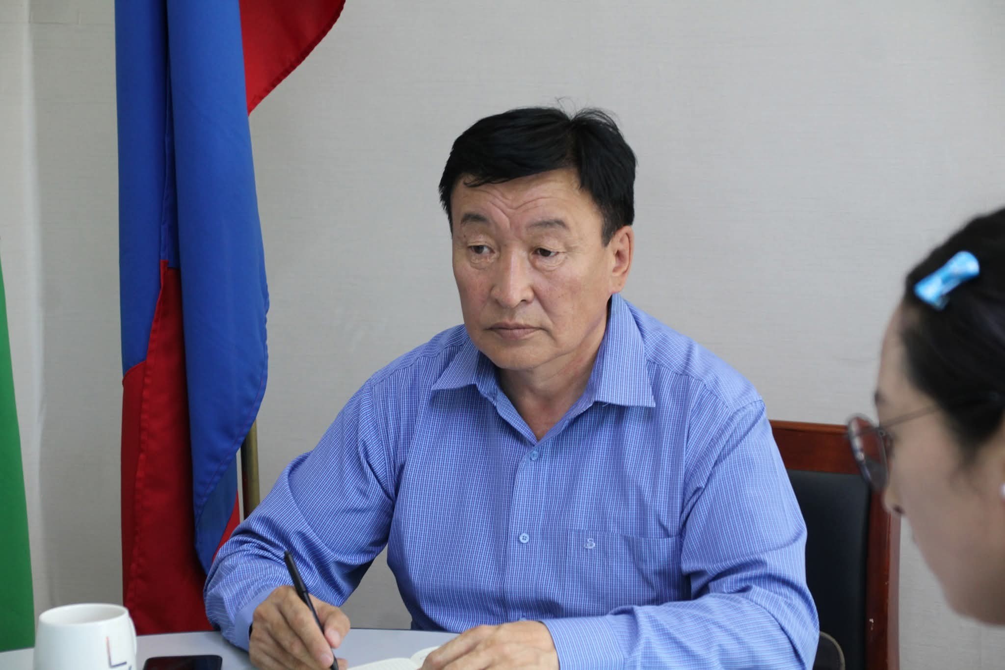 ХҮНС, ХӨДӨӨ АЖ АХУЙН ГАЗРААС АЙМГИЙН ХЭМЖЭЭНД ҮЙЛ АЖИЛЛАГАА ЯВУУЛДАГ МАХНЫ ҮЙЛДВЭРҮҮДТЭЙ УУЛЗАЛТ ЗОХИОН БАЙГУУЛЛАА.