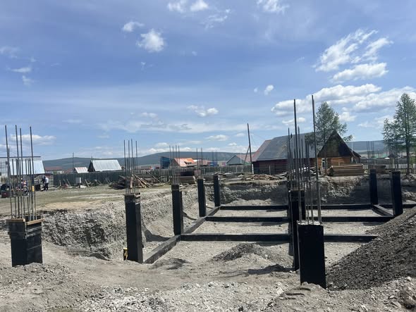 Хөвсгөл аймгийн Хатгал тосгон “Уран дөш” хүүхдийн цэцэрлэгийн өргөтгөлийн барилга угсралтын ажилд захиалагчийн хяналтыг хэрэгжүүлж ажиллалаа.