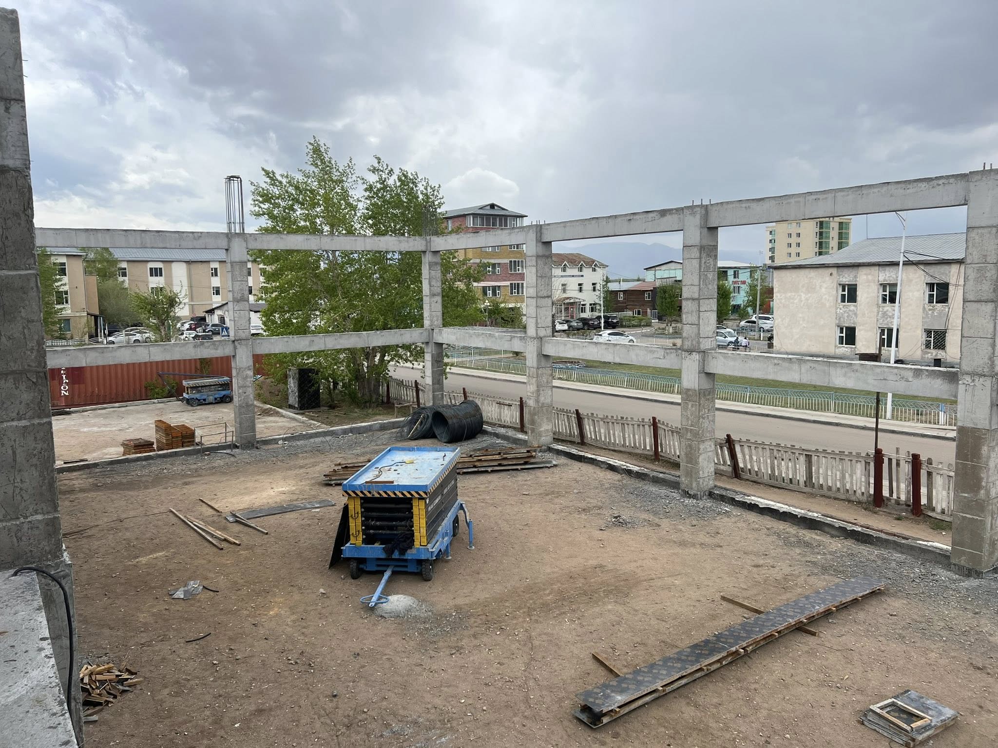 Хөвсгөл аймгийн Мөрөн сумын 8-баг Спорт, Урлагийн цогцолбор 320 хүүхдийн сургуулийн барилга угсралтын ажилд захиалагчийн техник хяналт хэрэгжүүлж ажиллалаа.