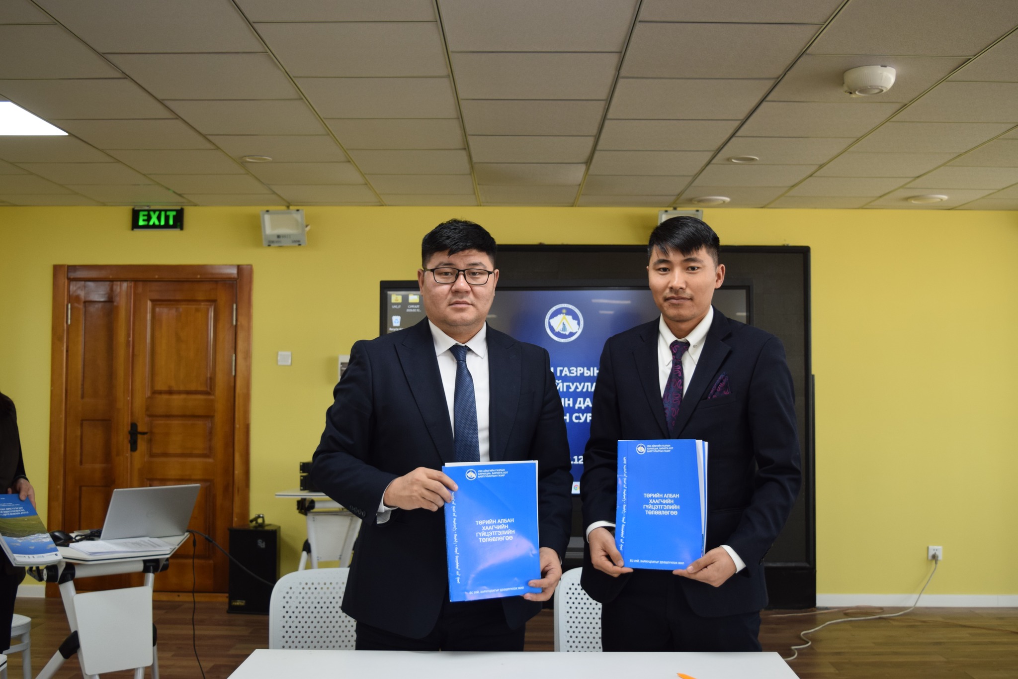 УВС АЙМГИЙН ГАЗРЫН ХАРИЛЦАА, БАРИЛГА ХОТ БАЙГУУЛАЛТЫН ГАЗАР СУМДЫН ГАЗРЫН ДААМЛУУДТАЙ 2026 ОНЫ ГҮЙЦЭТГЭЛИЙН ТӨЛӨВЛӨГӨӨГ БАТАЛЛАА.