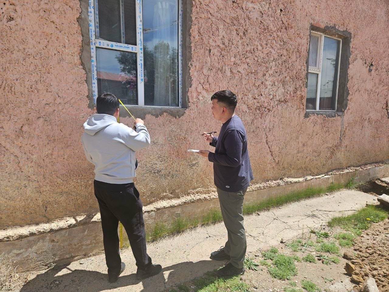 ЗАРИМ БАРИЛГА БАЙГУУЛАМЖИЙН БАТ БЭХ, НАЙДВАРЖУУЛАЛТЫН ТӨЛӨВ БАЙДАЛД МЭРГЭЖЛИЙН ДҮГНЭЛТ ГАРГАХ, ПАСПОРТЖУУЛАХ АЖИЛ ЯВАГДАЖ БАЙНА.