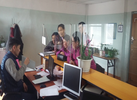 “ХҮЛЭЭЖ СУУЛГҮЙ, ХҮРЧ ҮЙЛЧИЛЬЕ” САРЫН АЯНЫ ХҮРЭЭНД НЭЭЛТТЭЙ ХААЛГАНЫ ӨДӨРЛӨГӨӨР ХИЙСЭН АЖЛЫН ТАЙЛАН