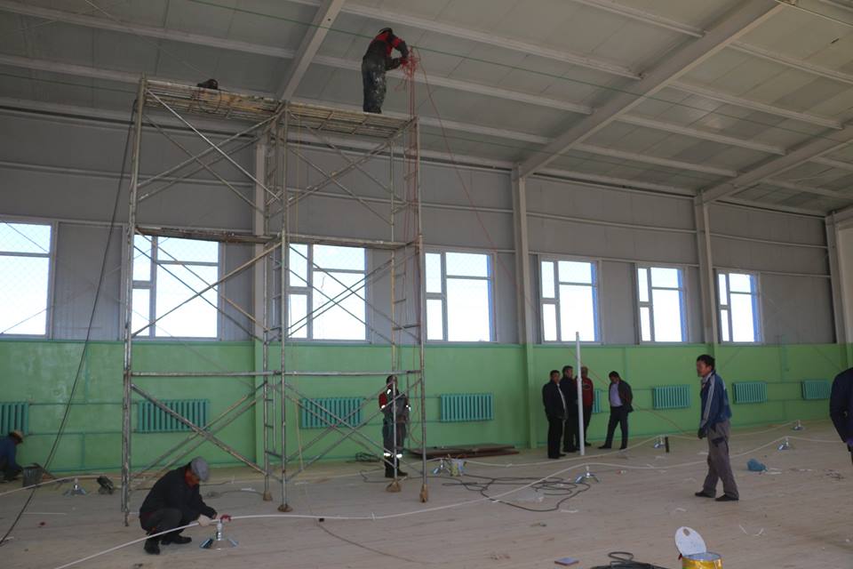 АЙМГИЙН ЗАСАГ ДАРГА ХУЛД СУМАНД БАРИГДАЖ БАЙГАА СПОРТ ЗААЛНЫ АЖЛЫН ЯВЦТАЙ ТАНИЛЦЛАА