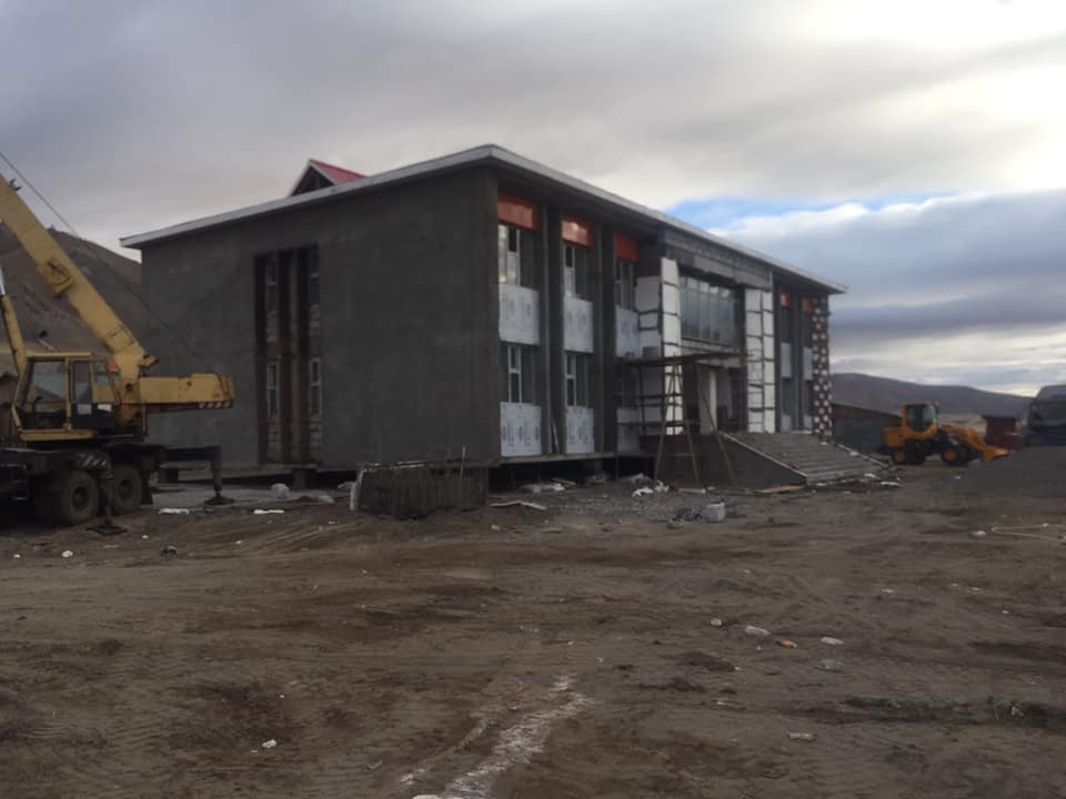 Хөвсгөл аймгийн Баянзүрх сумын Засаг даргын тамгын газрын барилга