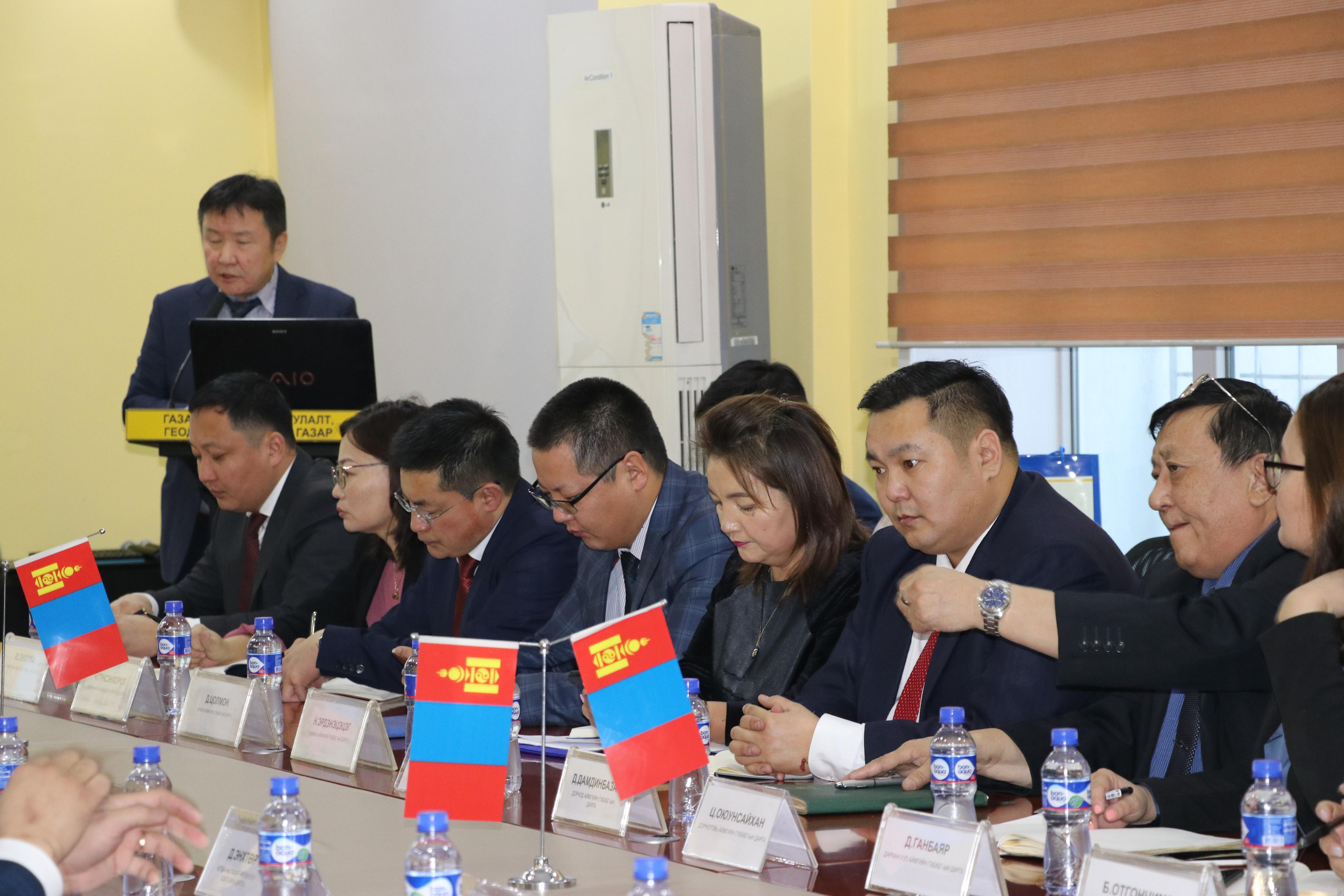 АЙМГУУДЫН ГАЗРЫН ХАРИЛЦАА, БАРИЛГА, ХОТ БАЙГУУЛАЛТЫН ГАЗАР, НИЙСЛЭЛ, ДҮҮРГИЙН ГАЗАР ЗОХИОН БАЙГУУЛАЛТЫН АЛБАНЫ ДАРГА НАРЫН УДИРДАХ АЖИЛТНЫ ЗӨВЛӨГӨӨН ЭХЭЛЛЭЭ