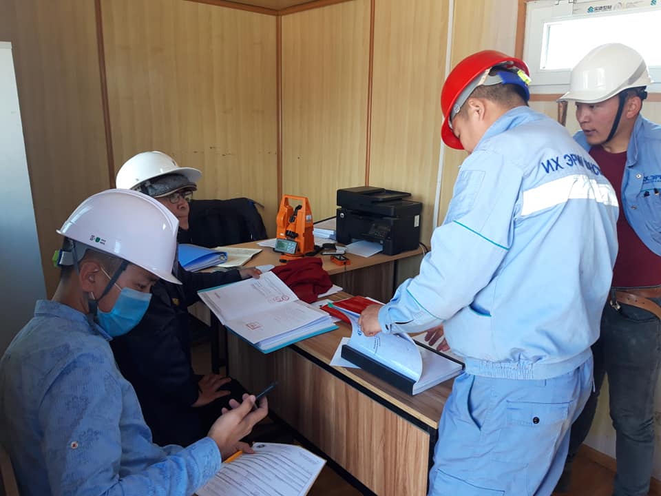 Хөвсгөл аймгийн МХГазар, ГХБХБГазар хамтран аймгийн төвийн барилгуудад хяналт шалгалт хийж ажиллаж байна.