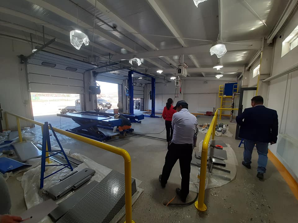 Хөвсгөл аймгийн Мөрөн суманд "Доктор авто сүлжээ"-ний барилга.