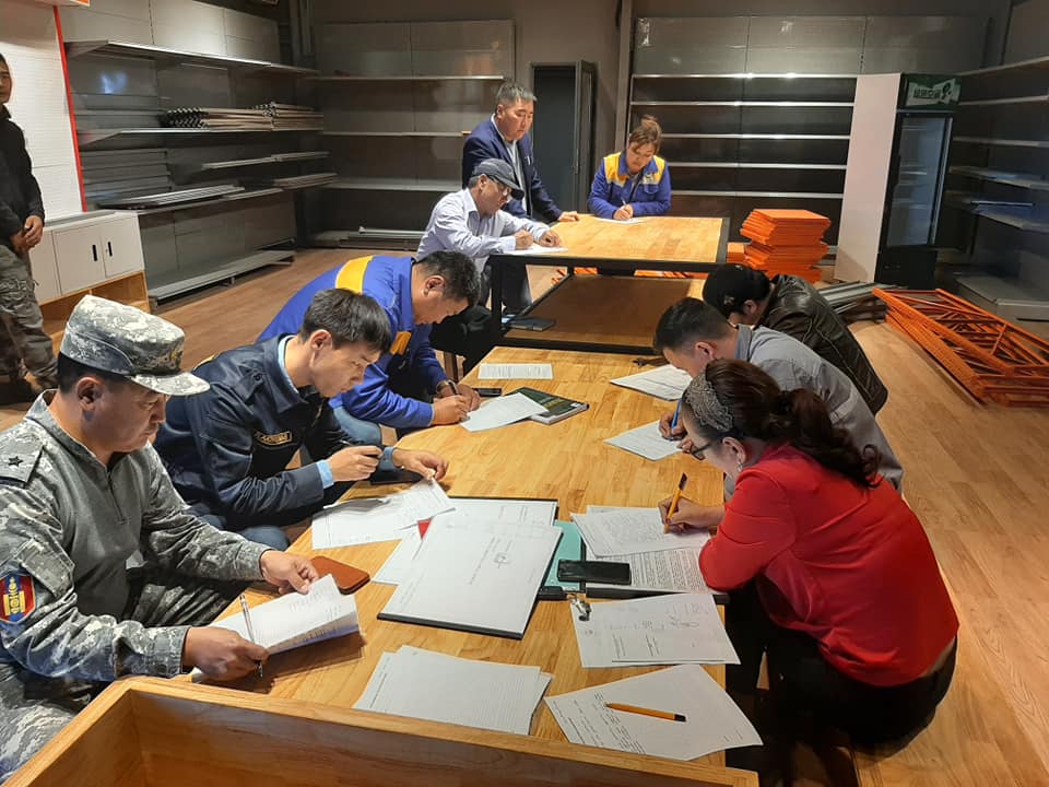 Хөвсгөл аймгийн Мөрөн суманд "Доктор авто сүлжээ"-ний барилга.