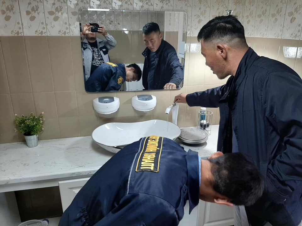 Хөвсгөл аймгийн Мөрөн суманд "Доктор авто сүлжээ"-ний барилга.