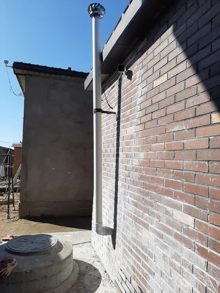 Хөвсгөл аймгийн Мөрөн суманд "Доктор авто сүлжээ"-ний барилга.