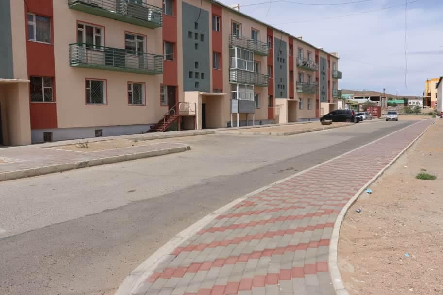Аймгийн төвийн 5, 9, 12, 13 байрнуудын гадна тохижилт тоглоомын талбайн ажил