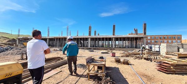 Гурвансайхан сумын 100 ортой дотуур байрны барилга