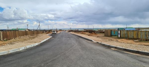 Аймгийн төвийн 2,8 км хатуу хучилттай авто замын барилга угсралтын ажил