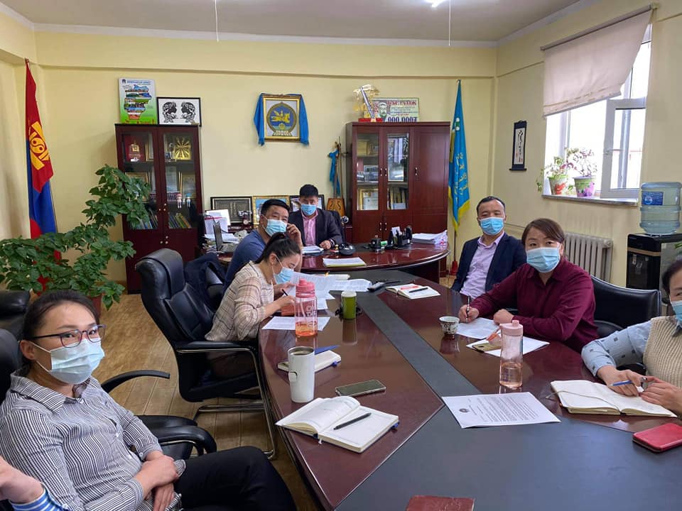 Газар зохион байгуулалт, геодези, зураг зүйн газраас "Газрын багц хууль"-ийн тухай цахим хэлэлцүүлэг явуулж байна. Газрын удирдлагын хэлтсийн нийт албан хаагчид тус хэлэлцүүлэгт оролцож байна.