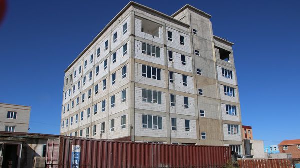 Сайнцагаан сумын 100 ортой нэгдсэн эмнэлгийн барилга