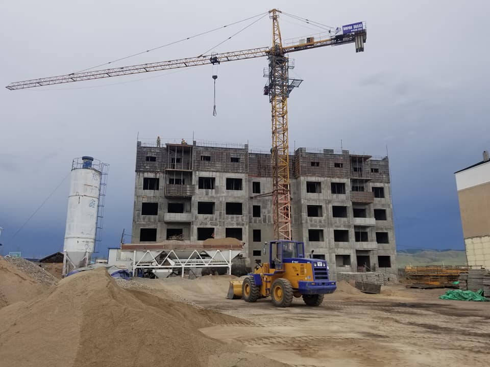 Хөвсгөл аймгийн "МӨРӨН ВЕЛЛА" Орон сууцны хорооллын 3 дугаар ээлжийн 10 давхар орон сууцны барилга.