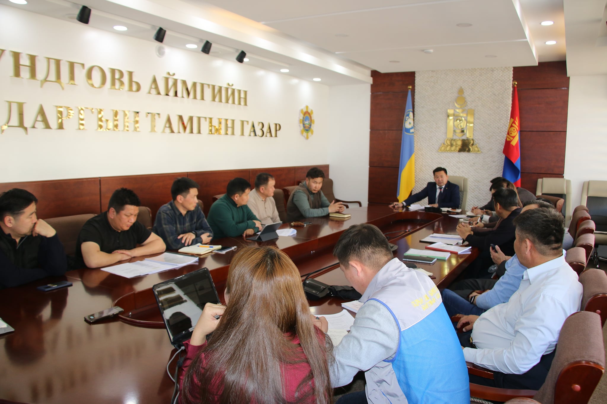 Удаашралтай байгаа барилга байгууламжийн ажлыг эрчимжүүлэх чиглэл өглөө