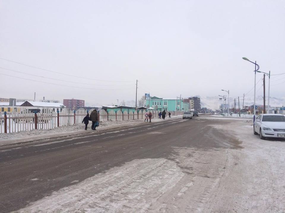 ГХБХБГазраас нийтийн эзэмшлийн зам талбайн цас цэвэрлэх ажилд барилгын чиглэлээр үйл ажиллагаа явуулж байгаа ААН-үүдэд уриалга гарган хамтран ажиллалаа